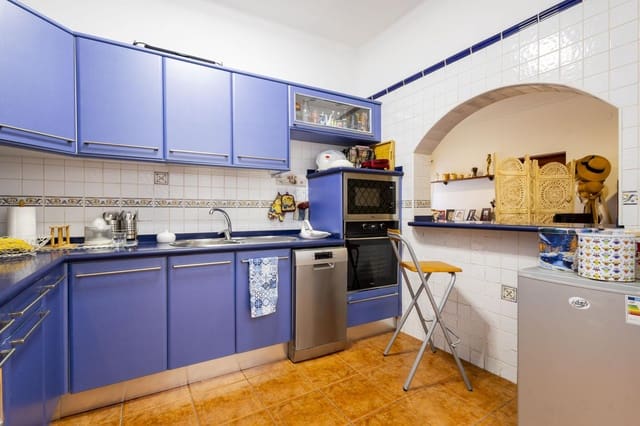 5 quarto Moradia para venda em Vistabella, Santa Cruz de Tenerife - 369 000 € (Ref: 10035984)