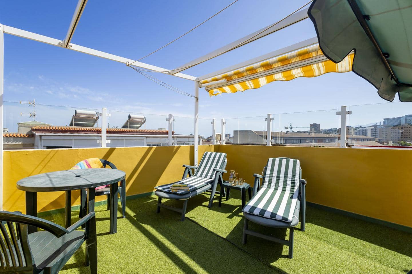 5 sypialnia Willa na sprzedaż w Santa Cruz de Tenerife - 369 000 € (Ref: 10035984)