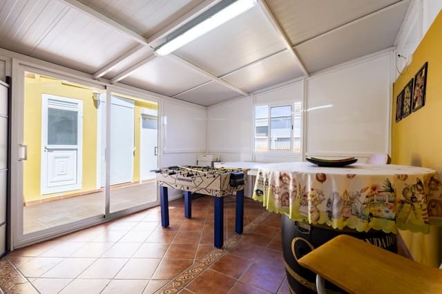 5 makuuhuone Huvila myytävänä paikassa Vistabella, Santa Cruz de Tenerife - 369 000 € (Ref: 10035984)