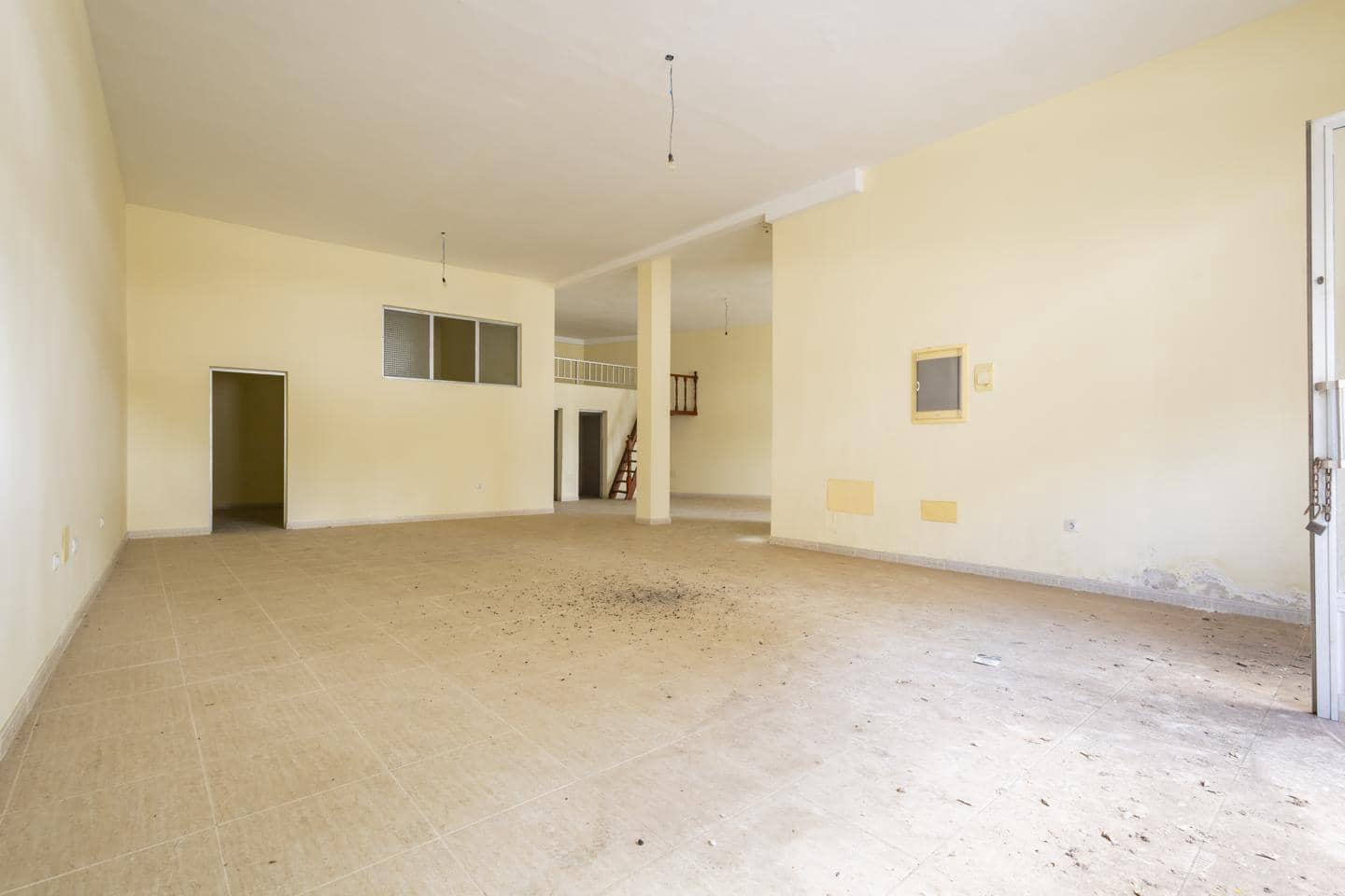 1 slaapkamer Bedrijf te koop in Puerto del Rosario - € 226.000 (Ref: 10039179)
