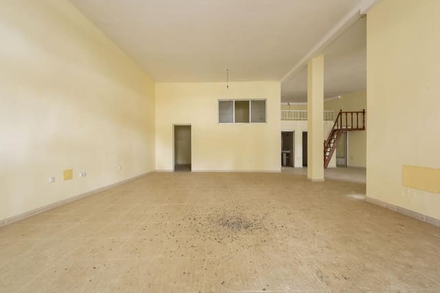 1 slaapkamer Bedrijf te koop in Puerto del Rosario - € 226.000 (Ref: 10039179)