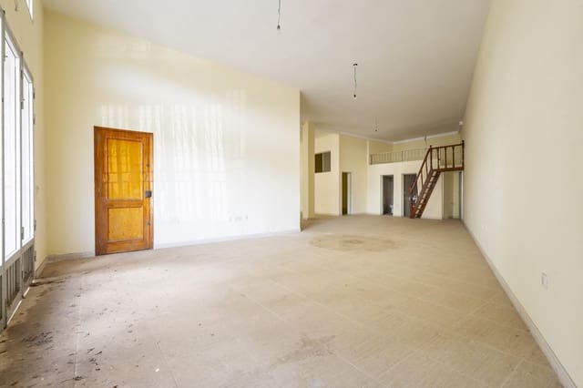 1 slaapkamer Bedrijf te koop in Puerto del Rosario - € 226.000 (Ref: 10039179)