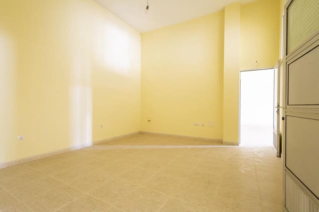 1 slaapkamer Bedrijf te koop in Puerto del Rosario - € 226.000 (Ref: 10039179)