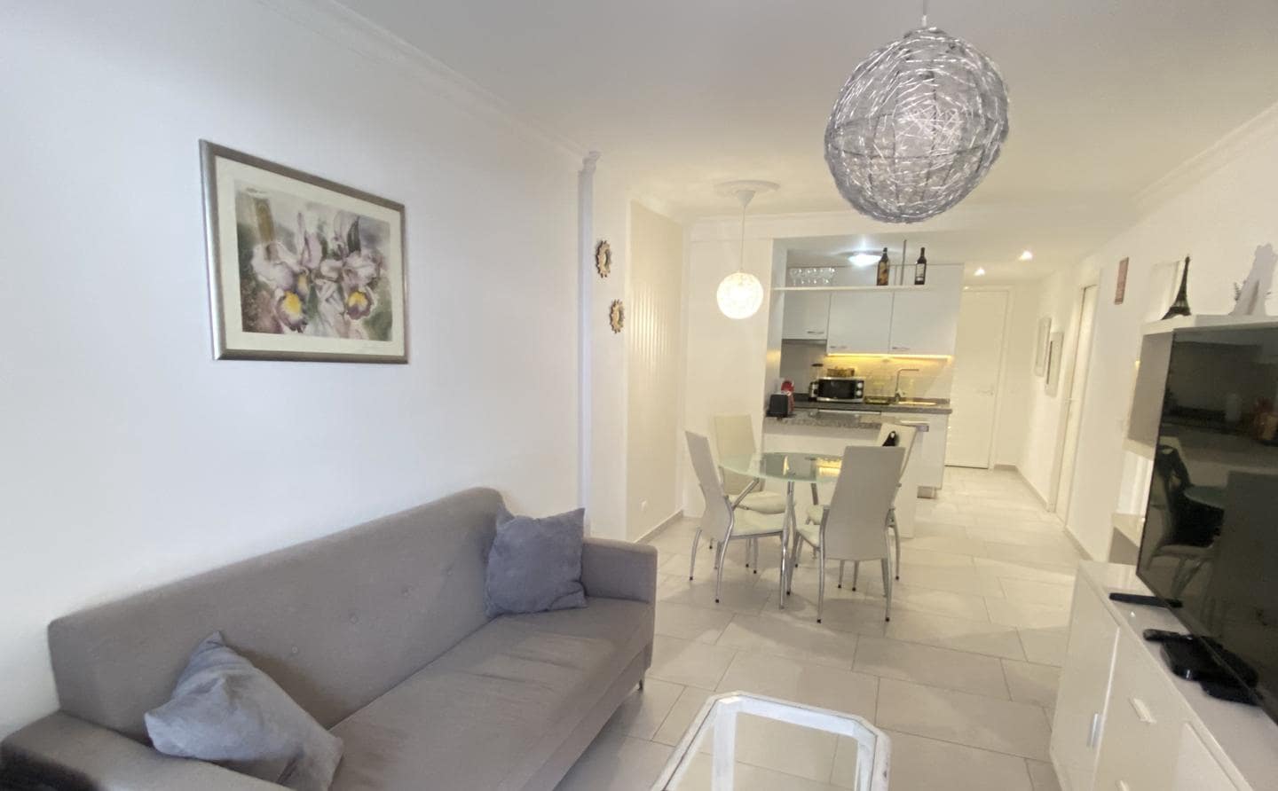 2 slaapkamer Flat te koop in Adeje met zwembad - € 334.000 (Ref: 10041697)