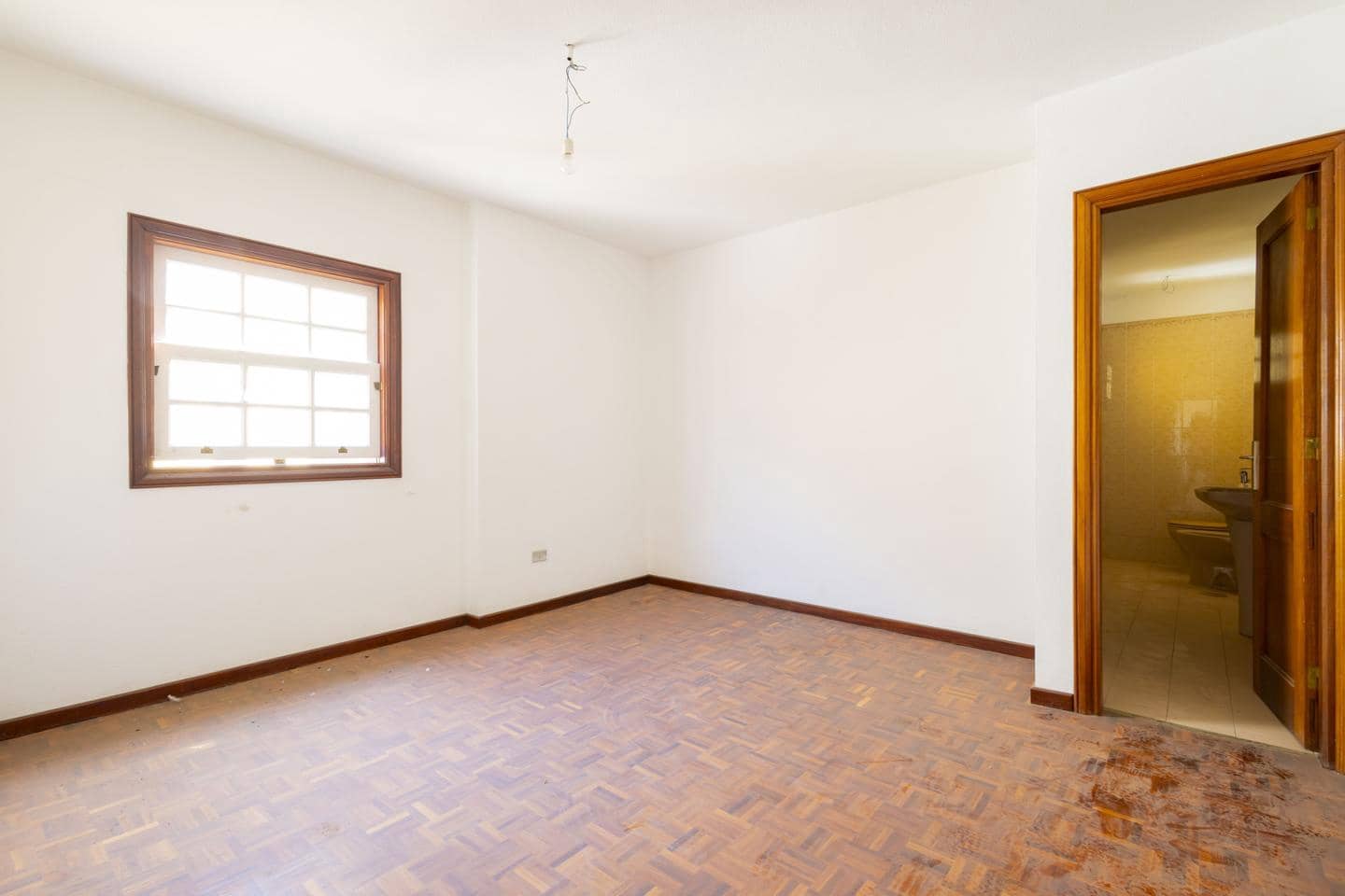 5 bedroom Flat for sale in San Cristobal de La Laguna - € 750,000 (Ref: 10041702)