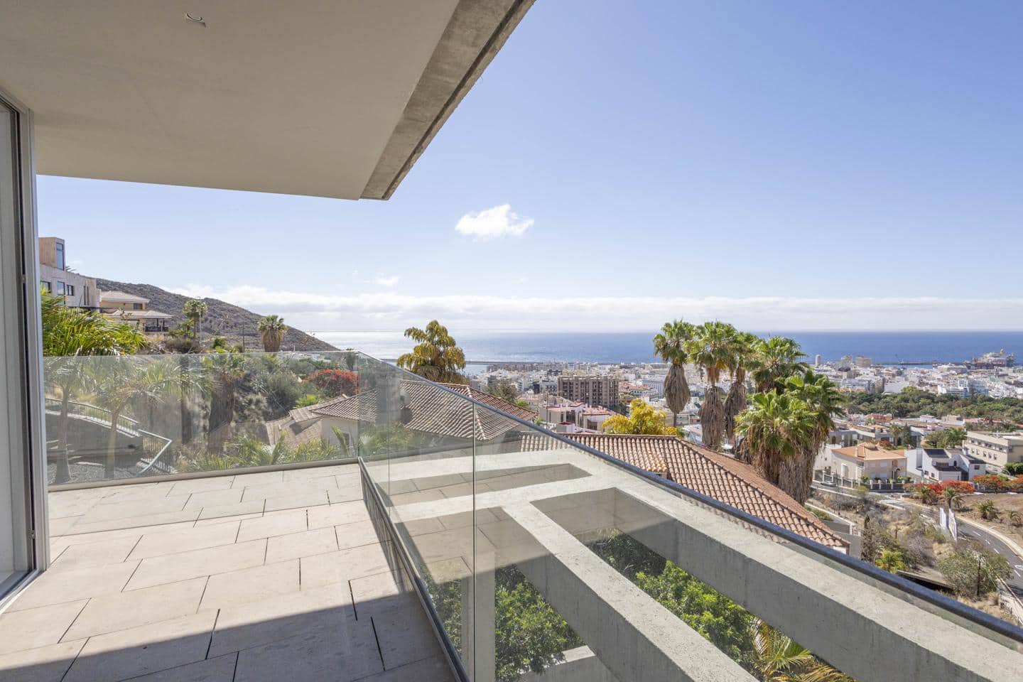 20 soveværelse Lejlighed til salg i Santa Cruz de Tenerife med swimmingpool - € 9.049.928 (Ref: 10041703)
