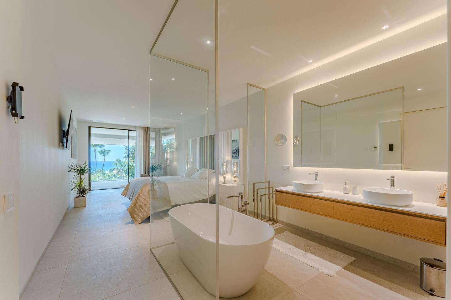 4 makuuhuone Huvila myytävänä paikassa Costa Adeje - 4 700 000 € (Ref: 10043506)