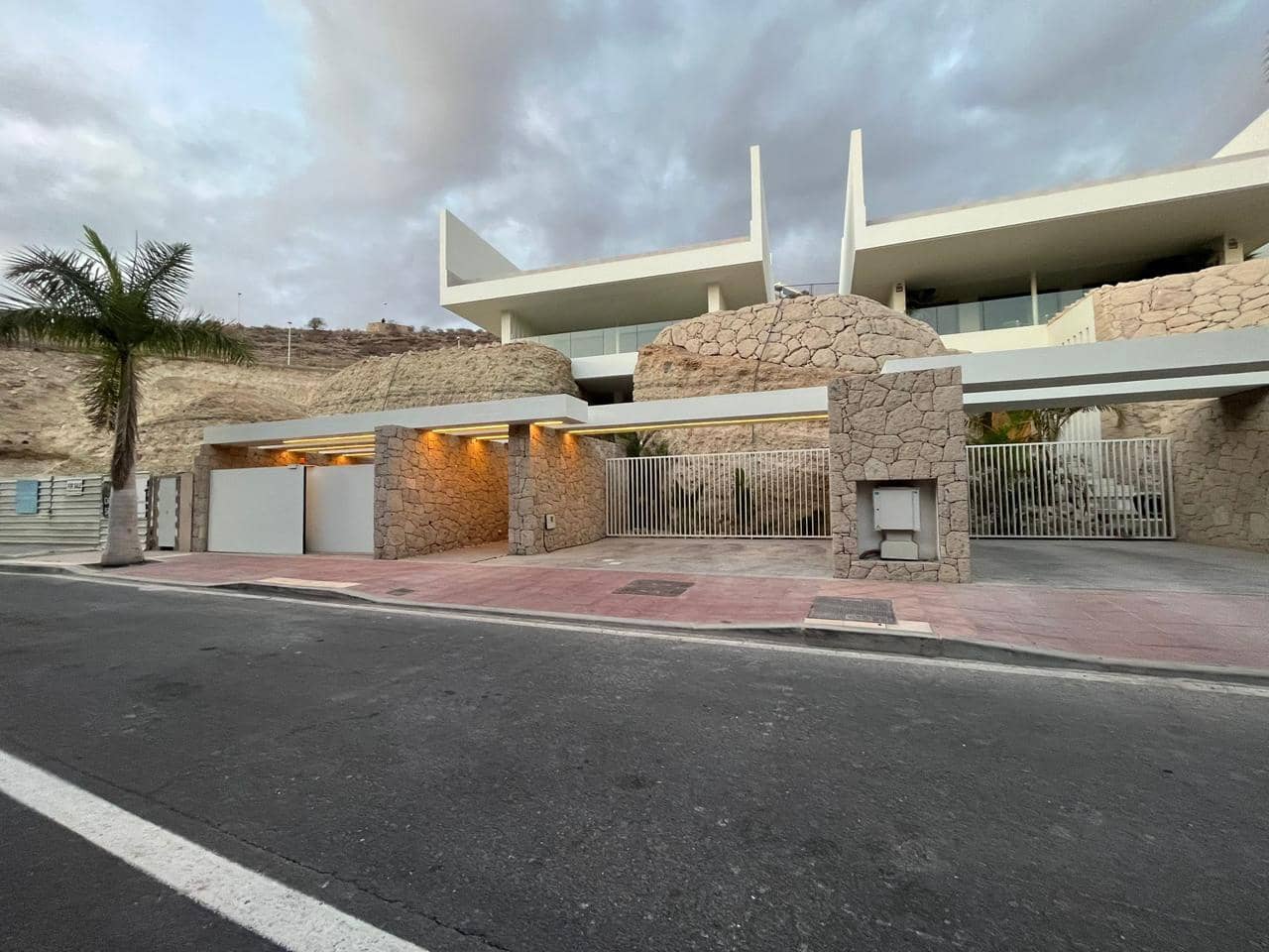 4 makuuhuone Huvila myytävänä paikassa Costa Adeje - 4 700 000 € (Ref: 10043506)