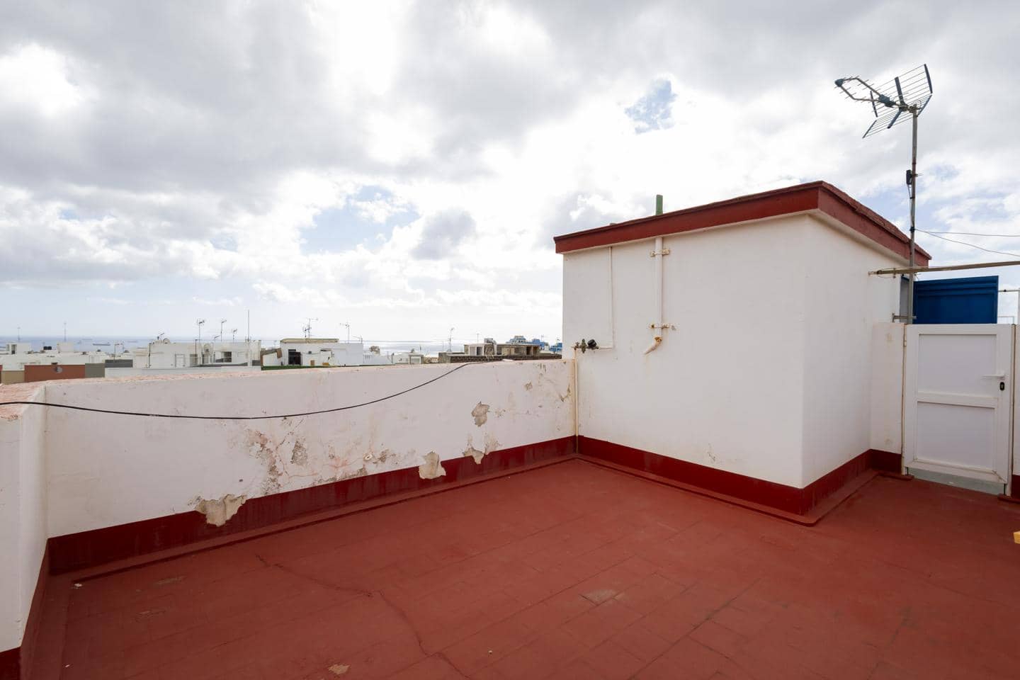 3 bedroom Flat for sale in Santa Cruz de Tenerife - € 305,000 (Ref: 10047646)