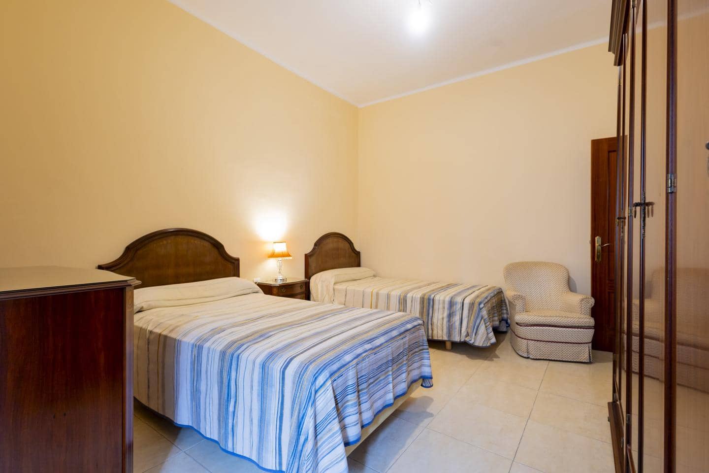 3 bedroom Flat for sale in Santa Cruz de Tenerife - € 305,000 (Ref: 10047646)
