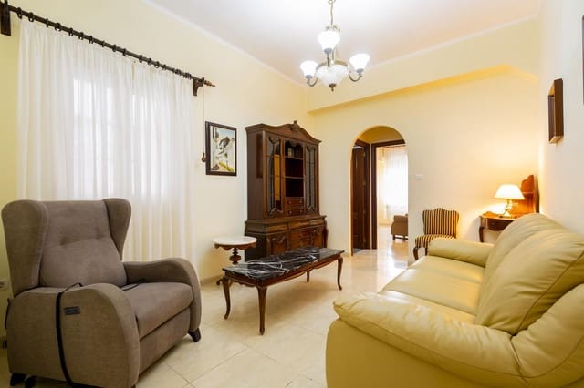 3 bedroom Flat for sale in Chapatal, Santa Cruz de Tenerife - € 305,000 (Ref: 10047646)