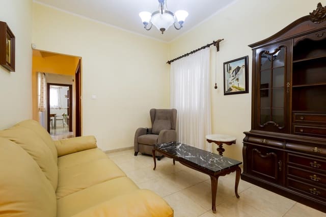 3 bedroom Flat for sale in Chapatal, Santa Cruz de Tenerife - € 305,000 (Ref: 10047646)