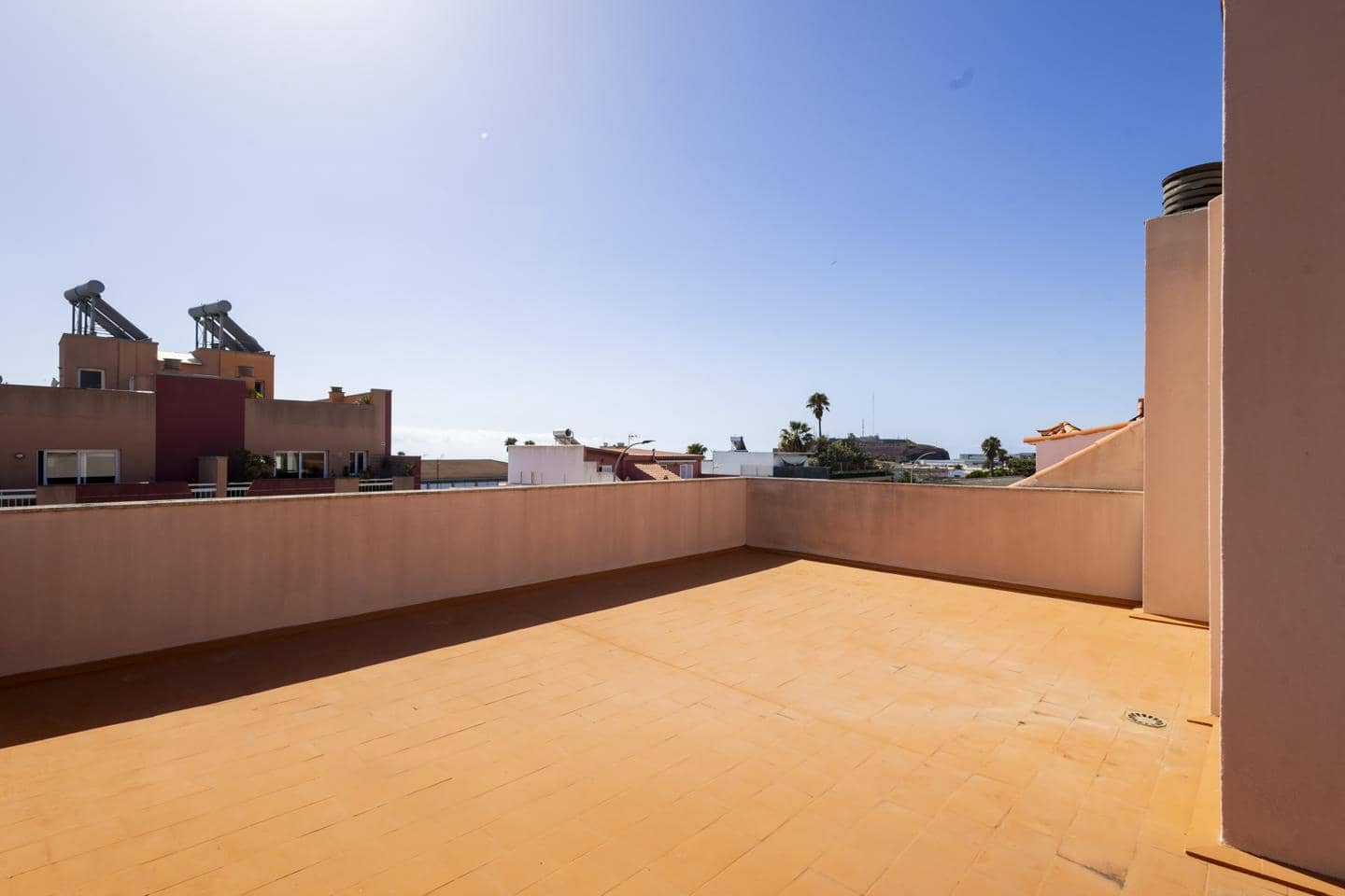 6 bedroom Villa for sale in San Cristobal de La Laguna - € 600,000 (Ref: 10048073)