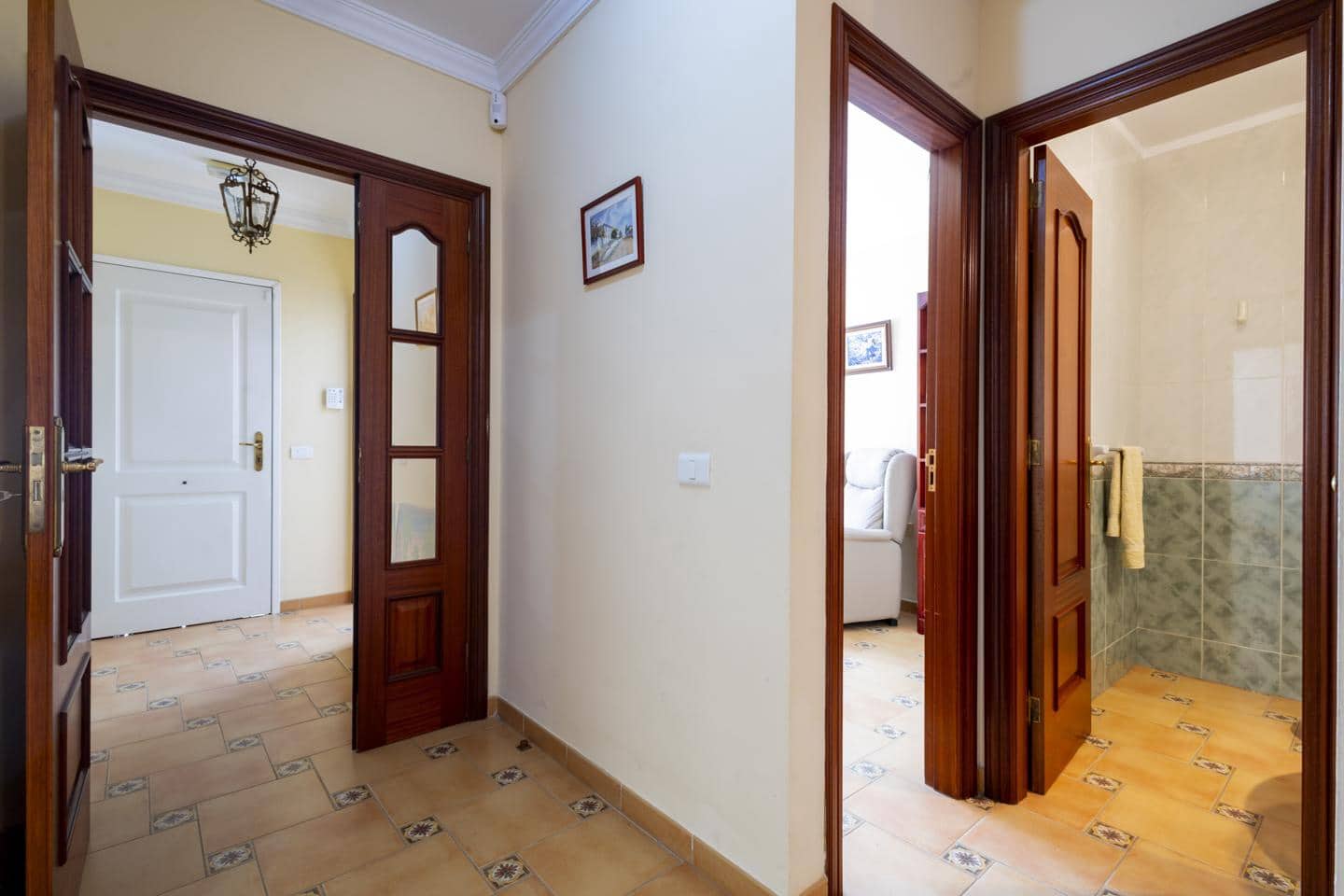 6 bedroom Villa for sale in San Cristobal de La Laguna - € 600,000 (Ref: 10048073)