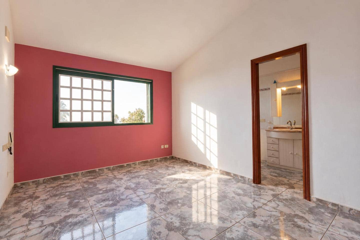 3 soverom Villa til salgs i Santa Ursula med garasje - € 739 750 (Ref: 10086953)