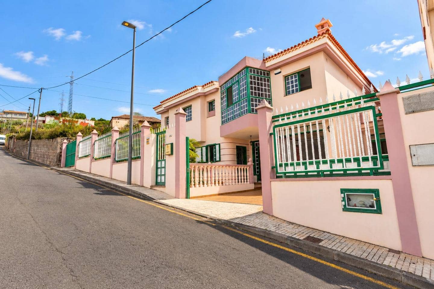 3 soverom Villa til salgs i Santa Ursula med garasje - € 739 750 (Ref: 10086953)