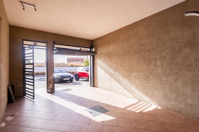 3 sovrum Villa till salu i Arafo med garage - 329 900 € (Ref: 10095549)