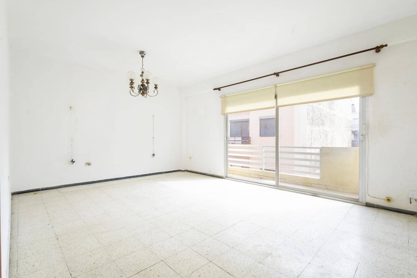3 bedroom Flat for sale in Santa Cruz de Tenerife - € 310,000 (Ref: 10103558)