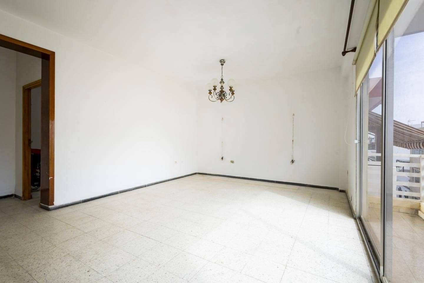 3 bedroom Flat for sale in Santa Cruz de Tenerife - € 310,000 (Ref: 10103558)