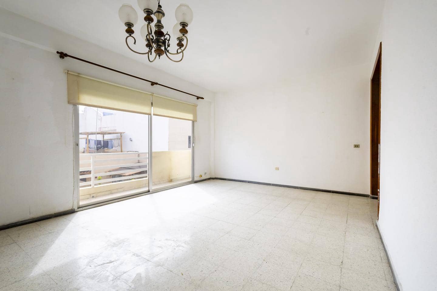 3 bedroom Flat for sale in Santa Cruz de Tenerife - € 310,000 (Ref: 10103558)