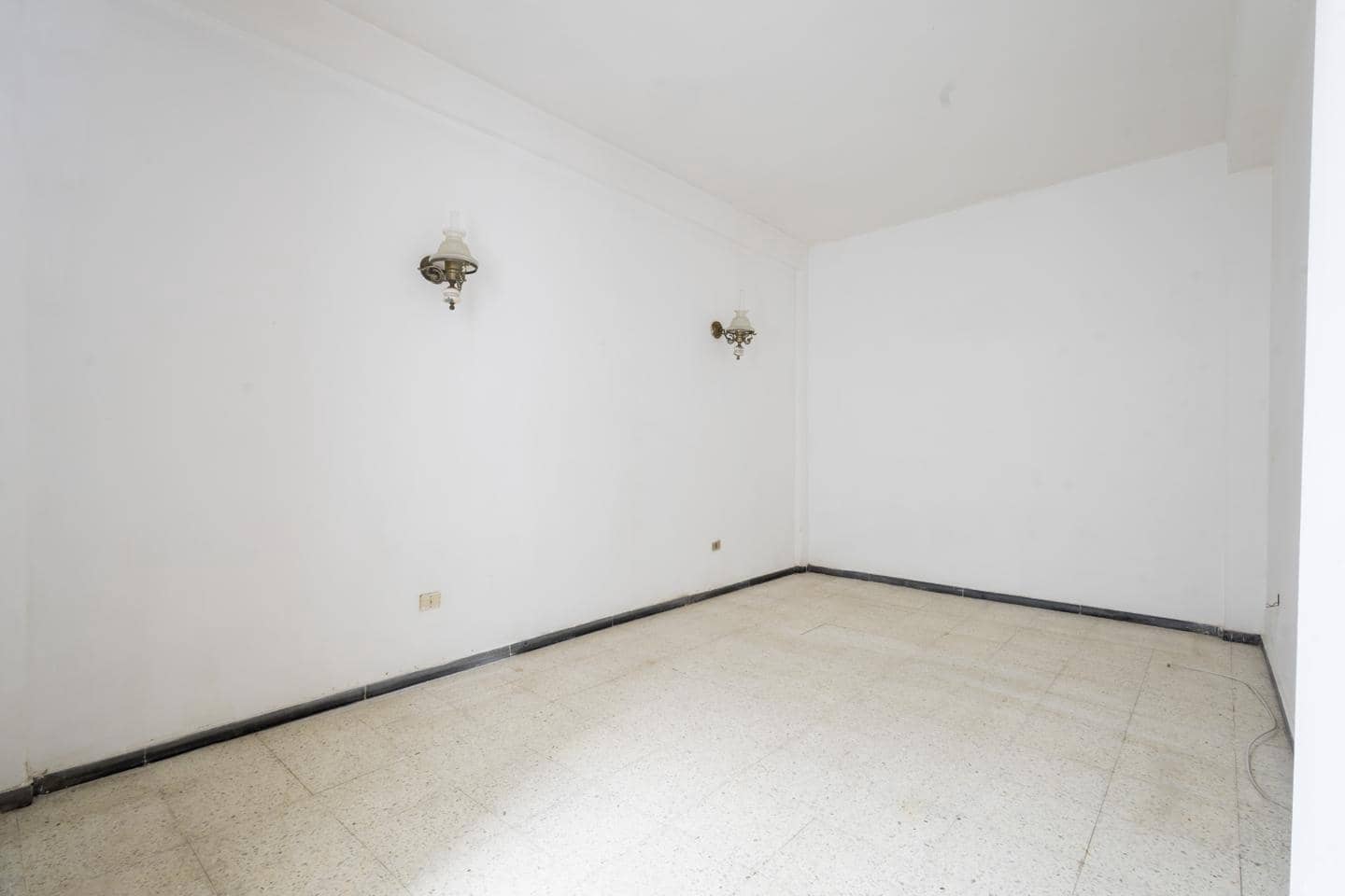 3 bedroom Flat for sale in Santa Cruz de Tenerife - € 310,000 (Ref: 10103558)