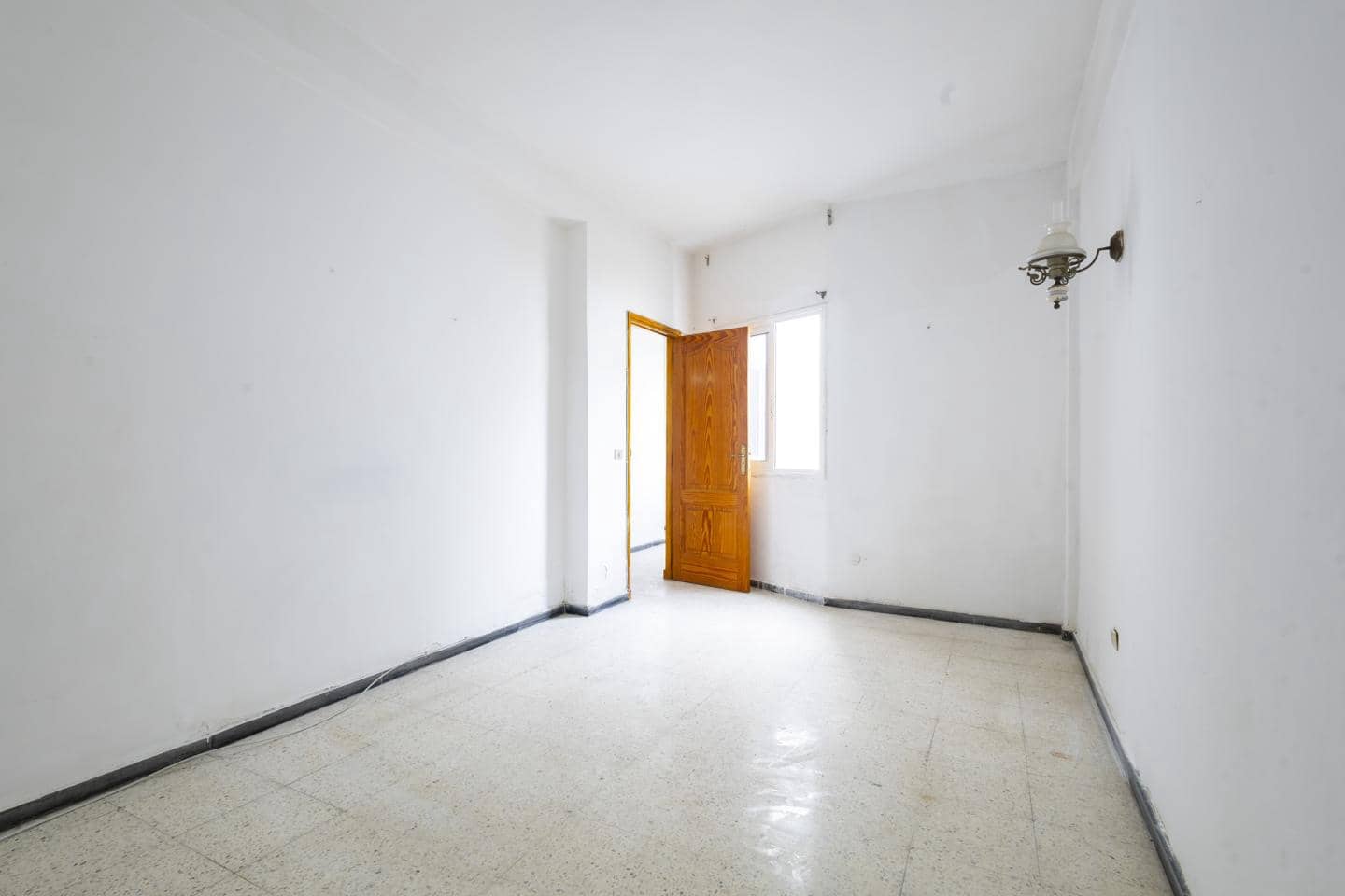 3 bedroom Flat for sale in Santa Cruz de Tenerife - € 310,000 (Ref: 10103558)