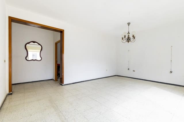 3 bedroom Flat for sale in Salamanca, Santa Cruz de Tenerife - € 310,000 (Ref: 10103558)