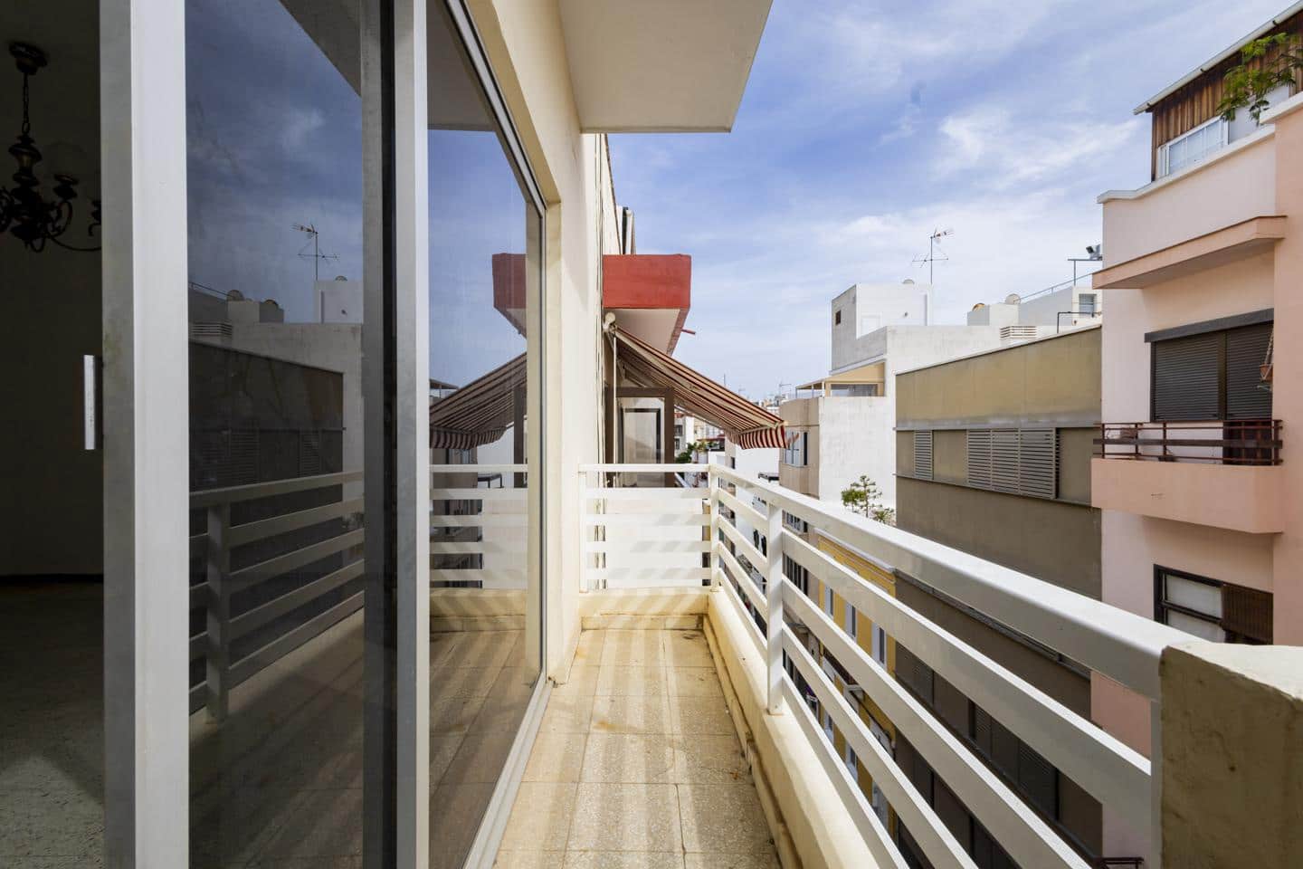 3 bedroom Flat for sale in Santa Cruz de Tenerife - € 310,000 (Ref: 10103558)