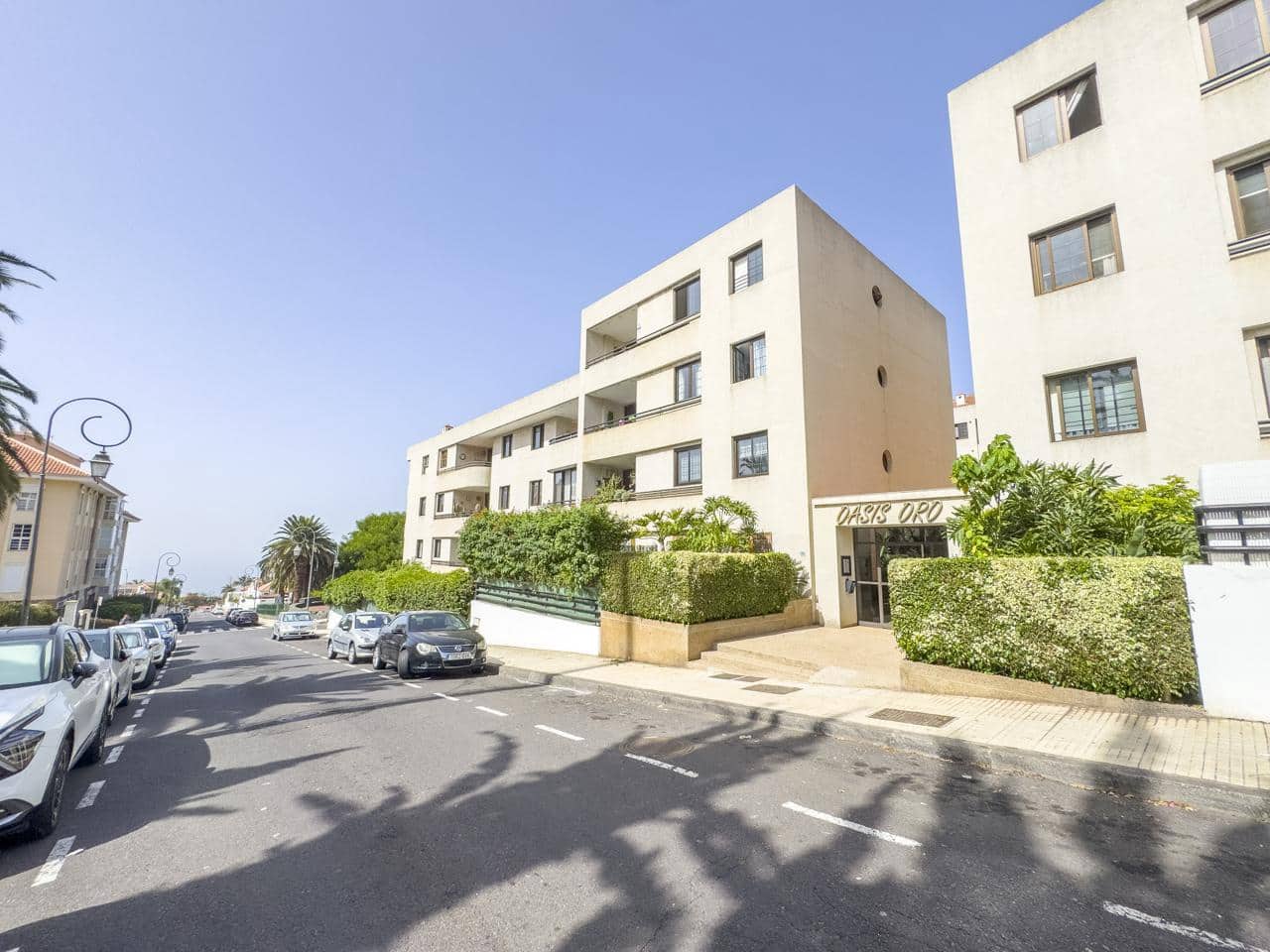 3 bedroom Flat for sale in La Orotava with pool garage - € 349,900 (Ref: 10111883)