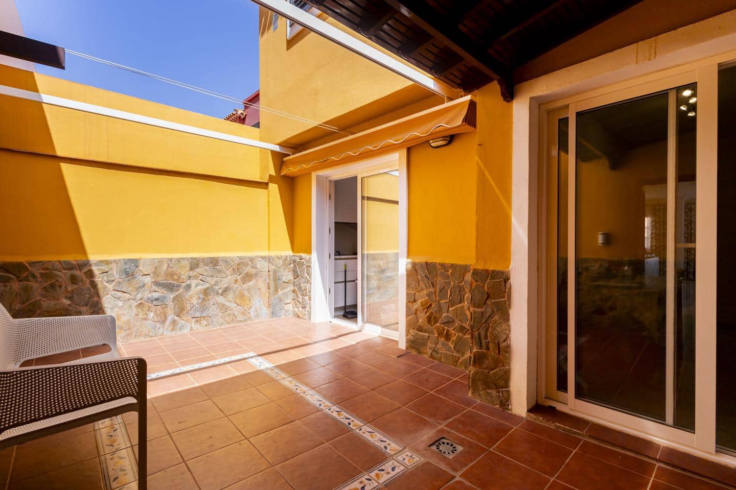 4 bedroom Villa for sale in Candelaria with garage - € 475,000 (Ref: 10112159)