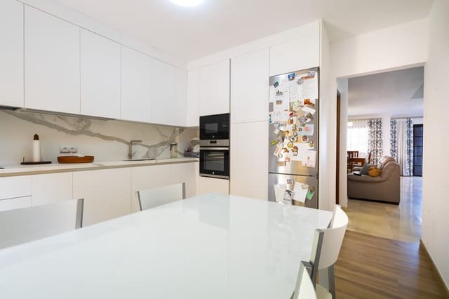 4 Zimmer Villa zu verkaufen in Candelaria mit Garage - 475.000 € (Ref: 10112159)