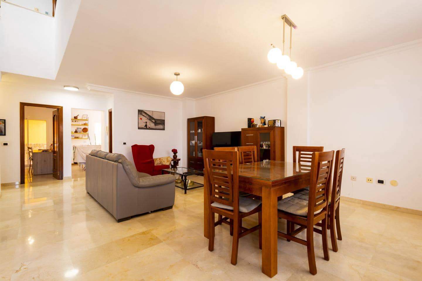 4 bedroom Villa for sale in Candelaria with garage - € 475,000 (Ref: 10112159)