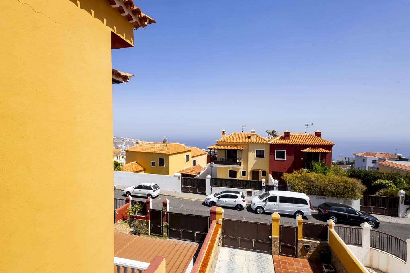 4 bedroom Villa for sale in Candelaria with garage - € 475,000 (Ref: 10112159)