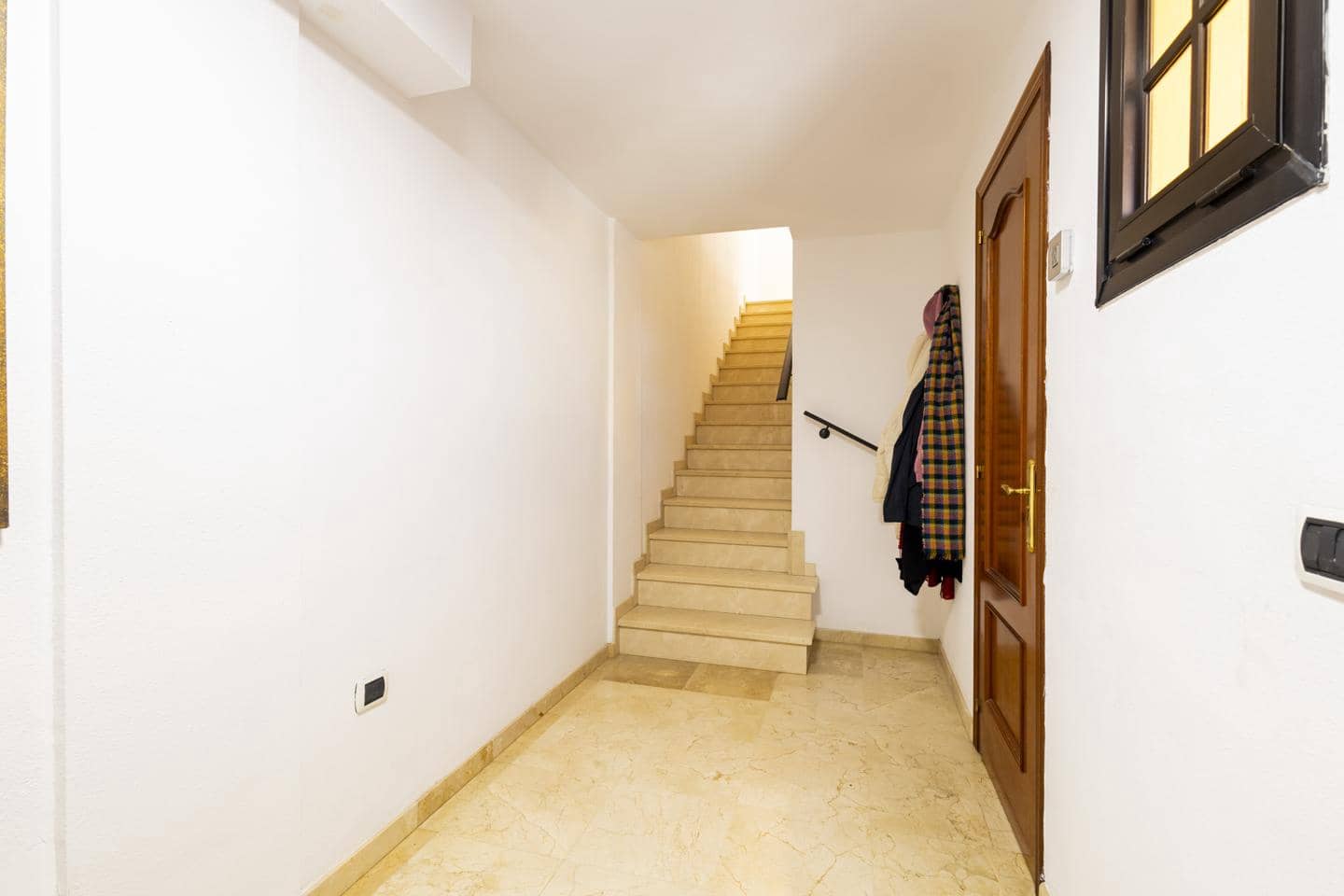4 bedroom Villa for sale in Candelaria with garage - € 475,000 (Ref: 10112159)