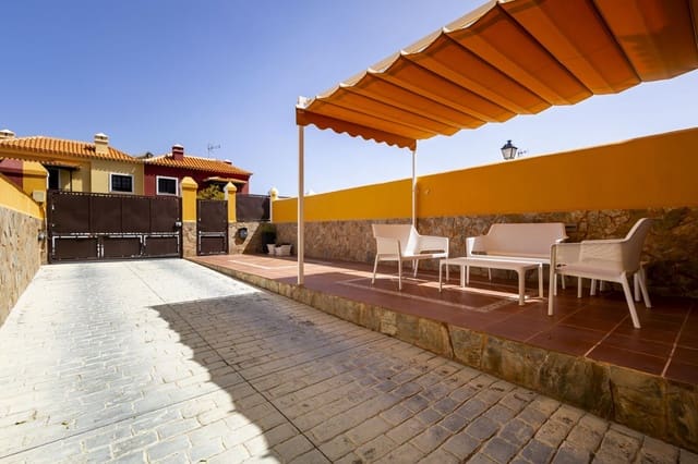 4 Zimmer Villa zu verkaufen in Candelaria mit Garage - 475.000 € (Ref: 10112159)