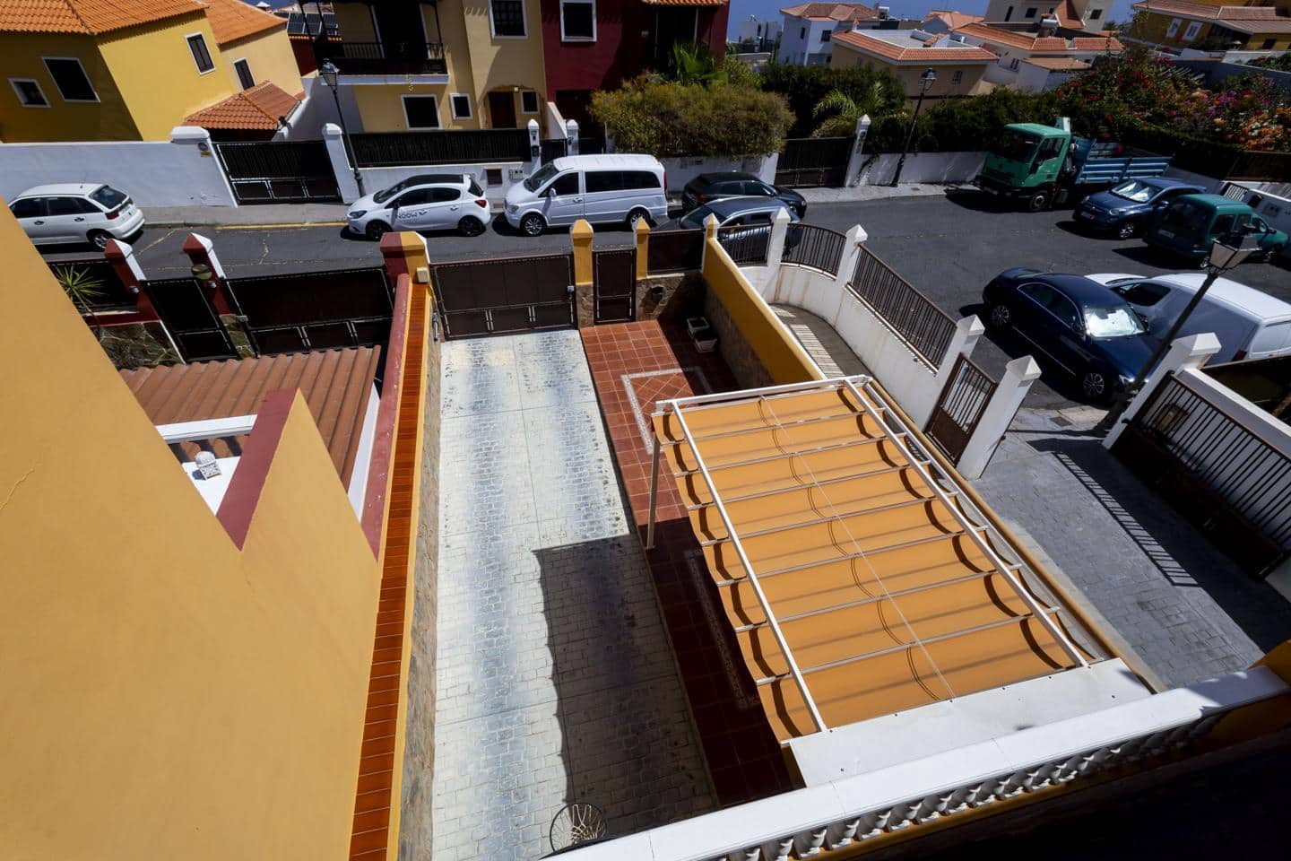 4 bedroom Villa for sale in Candelaria with garage - € 475,000 (Ref: 10112159)