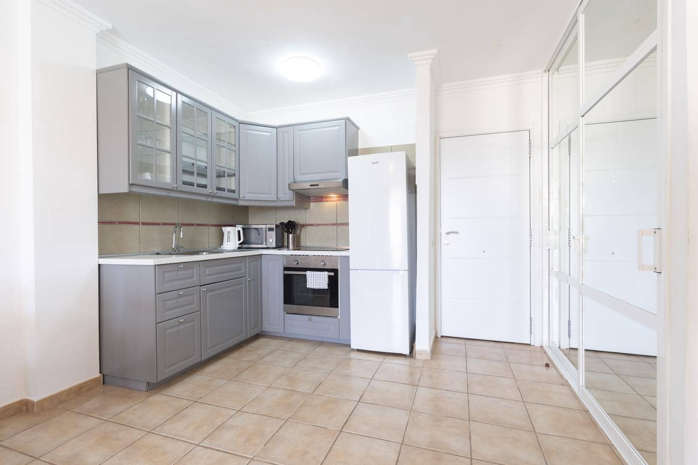 Piso de 1 habitación en Adeje en venta con piscina - 219.000 € (Ref: 10130177)