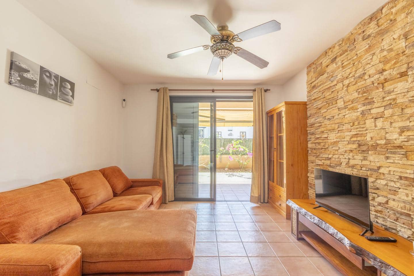 2 bedroom Villa for sale in Adeje with pool garage - € 365,000 (Ref: 10136326)