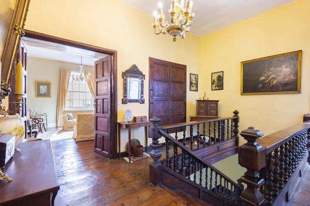 6 sovrum Villa till salu i San Cristóbal de La Laguna - 1 200 000 € (Ref: 10140372)