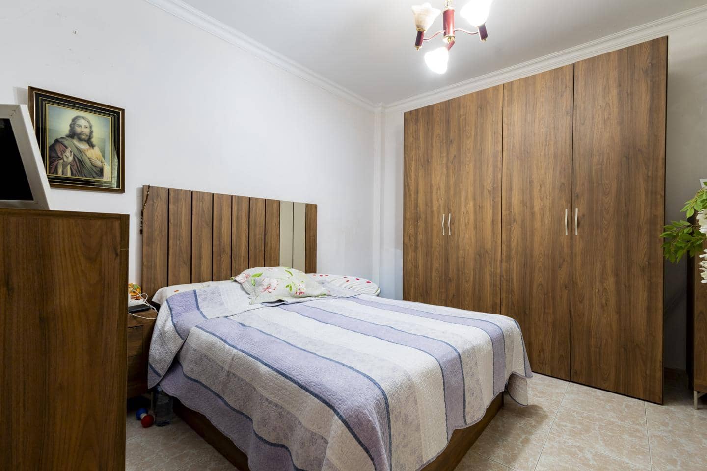 6 soveværelse Villa til salg i Santa Cruz de Tenerife med garage - € 407.000 (Ref: 10145353)
