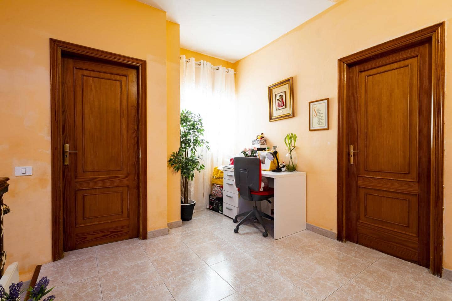 6 soveværelse Villa til salg i Santa Cruz de Tenerife med garage - € 407.000 (Ref: 10145353)