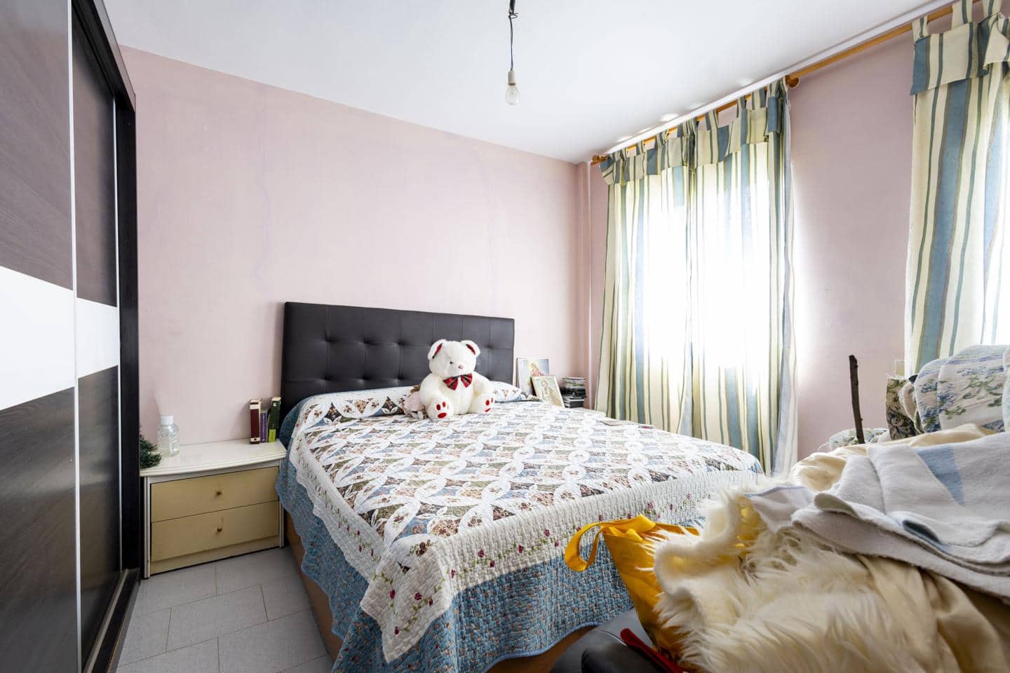 6 soveværelse Villa til salg i Santa Cruz de Tenerife med garage - € 407.000 (Ref: 10145353)
