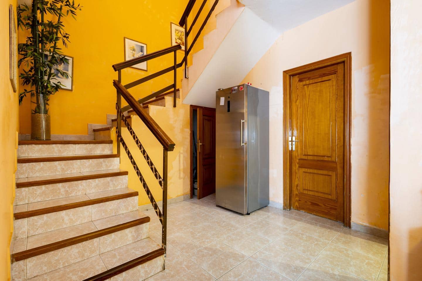 6 soveværelse Villa til salg i Santa Cruz de Tenerife med garage - € 407.000 (Ref: 10145353)