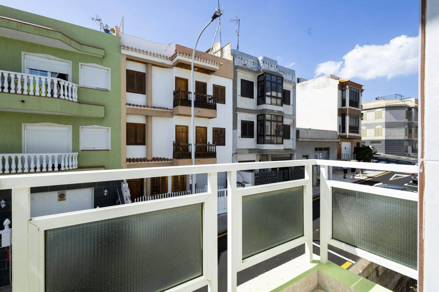 6 soveværelse Villa til salg i Santa Cruz de Tenerife med garage - € 407.000 (Ref: 10145353)