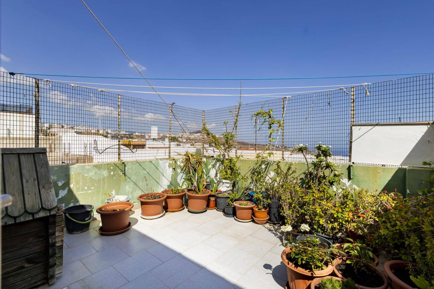 6 soveværelse Villa til salg i Santa Cruz de Tenerife med garage - € 407.000 (Ref: 10145353)