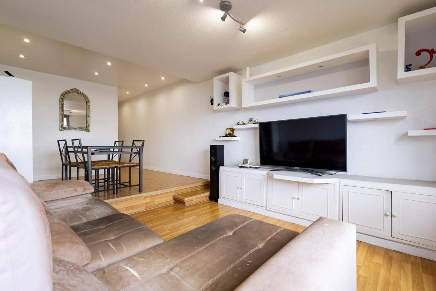 4 soverom Leilighet til salgs i Radazul med svømmebasseng garasje - € 370 000 (Ref: 10145354)
