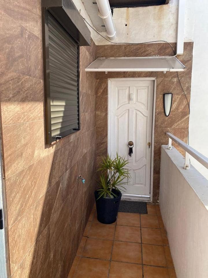 1 bedroom Flat for sale in Santa Cruz de Tenerife - € 140,000 (Ref: 10147951)