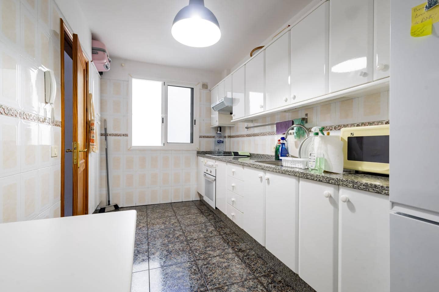 Piso de 2 habitaciones en Santa Cruz de Tenerife en venta con garaje - 190.000 € (Ref: 10153986)