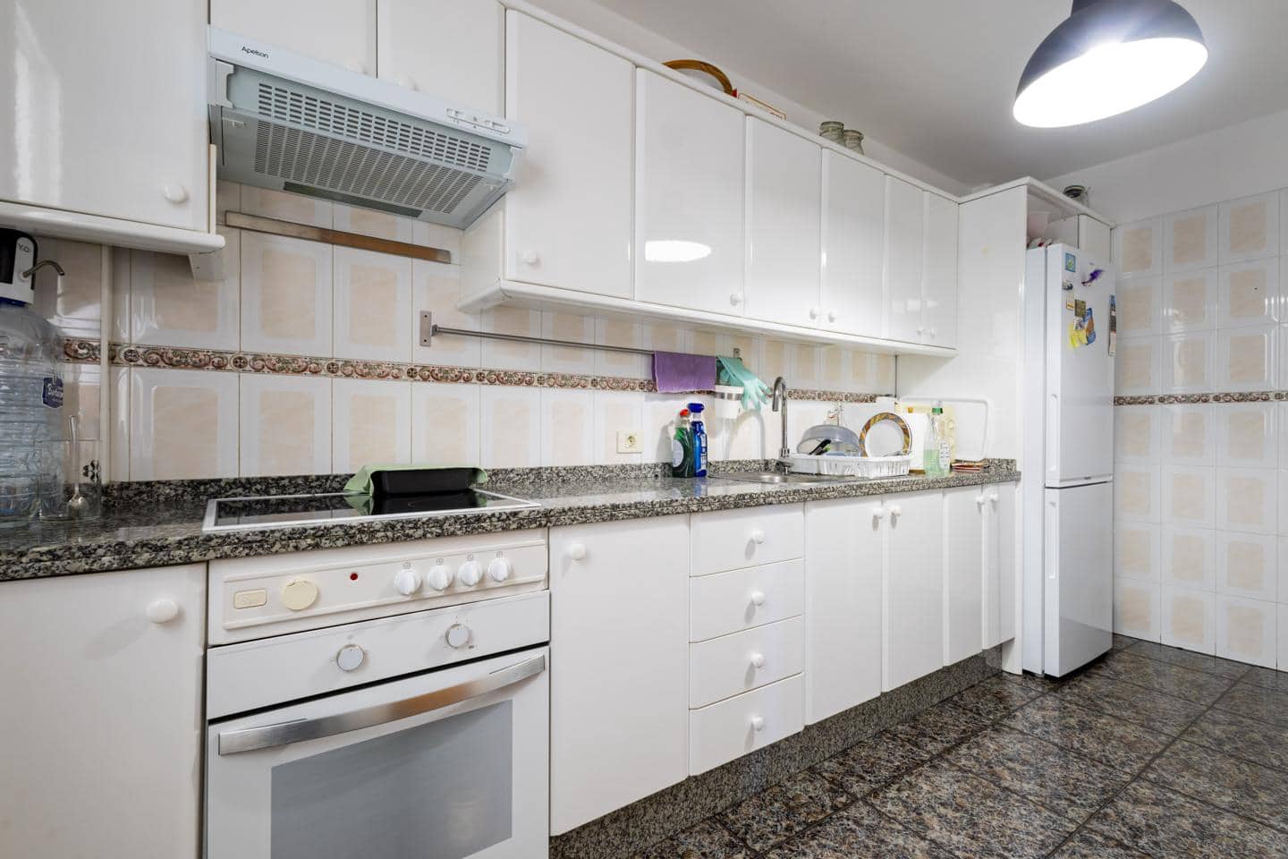 Piso de 2 habitaciones en Santa Cruz de Tenerife en venta con garaje - 190.000 € (Ref: 10153986)