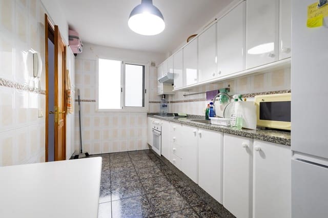 Piso de 2 habitaciones en Barranco Grande, Santa Cruz de Tenerife en venta con garaje - 190.000 € (Ref: 10153986)